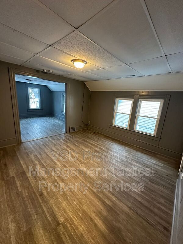 Building Photo - 2180 W 83rd St