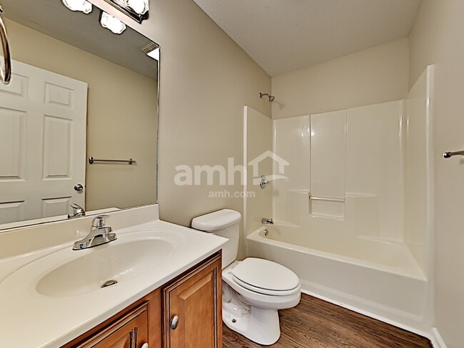 Building Photo - 145 Hillsborough Ln