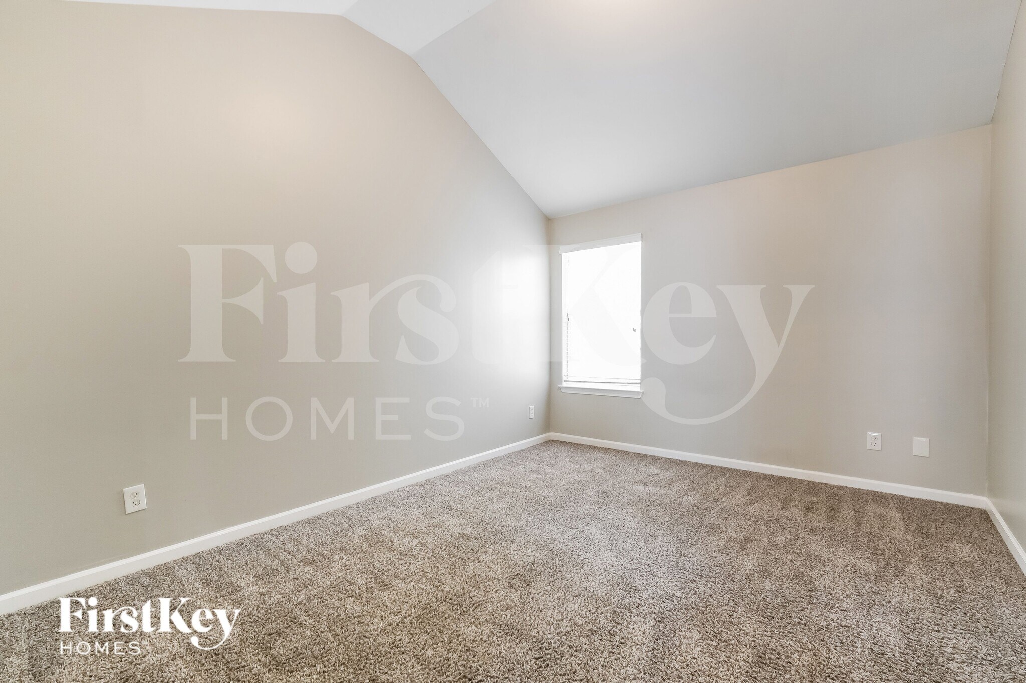 Building Photo - 7864 Wrotham Cir
