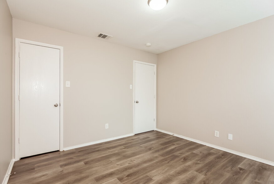 Building Photo - 7513 Amber Dr