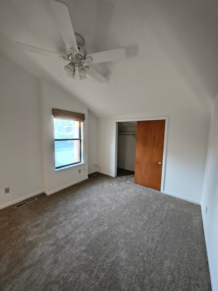 Building Photo - 412 Indian Ave