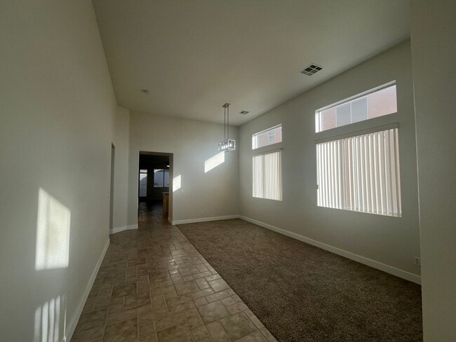 Building Photo - single story, 3 bed, 2 bath, 2 car garage in gated community in Summerlin