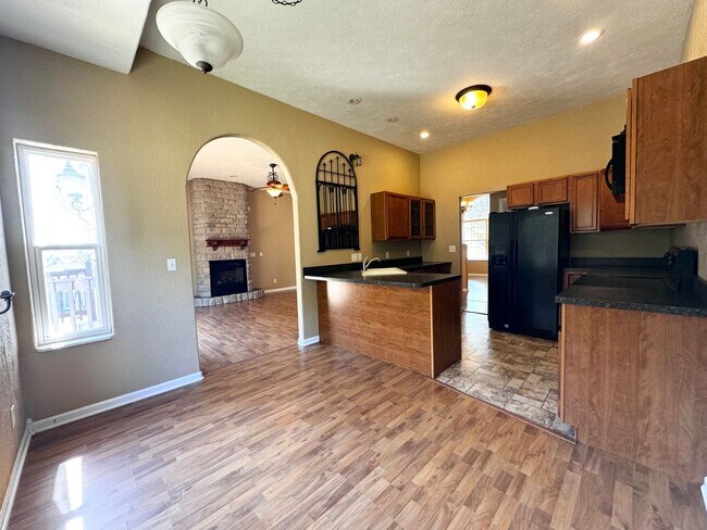 Building Photo - 134 Ridgeview Dr