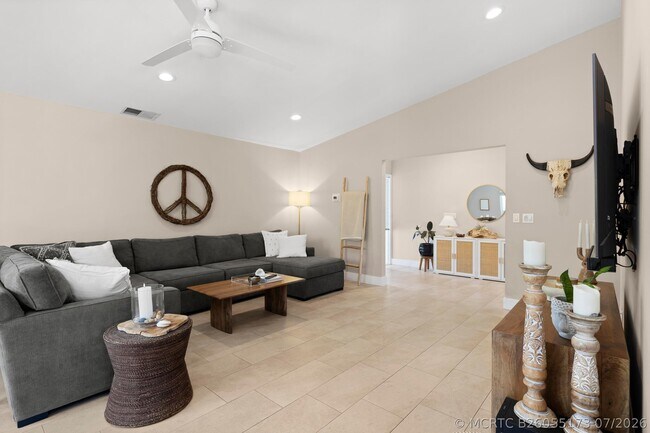 Building Photo - 4114 Bay Laurel Way