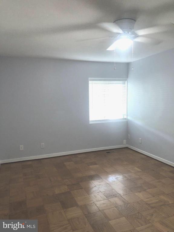 Building Photo - 29 Stonehenge Cir