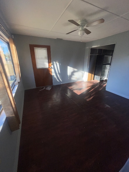 Building Photo - 2006 34th St NW