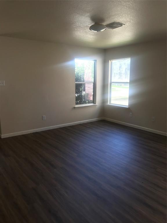 Building Photo - 8131 Chancewood Ln