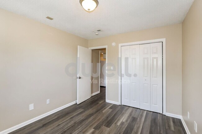 Building Photo - 2828 Lumpkin Rd