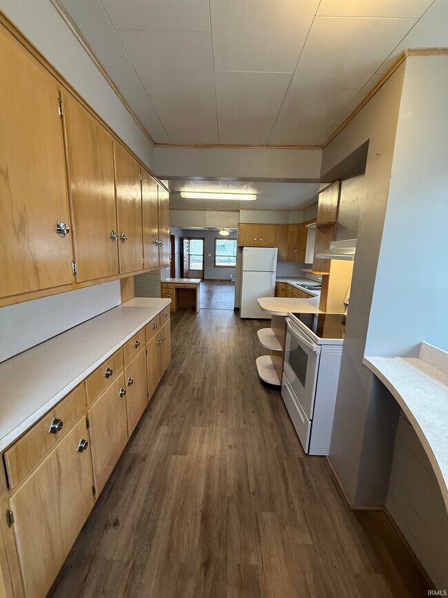 Building Photo - 1333 Hart St