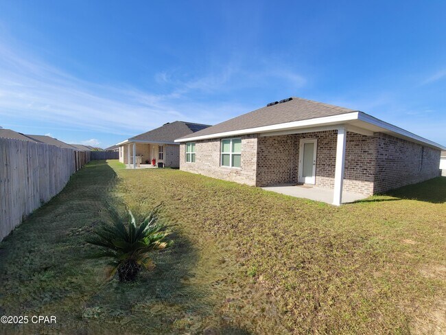 Building Photo - 4745 Firefly Ln