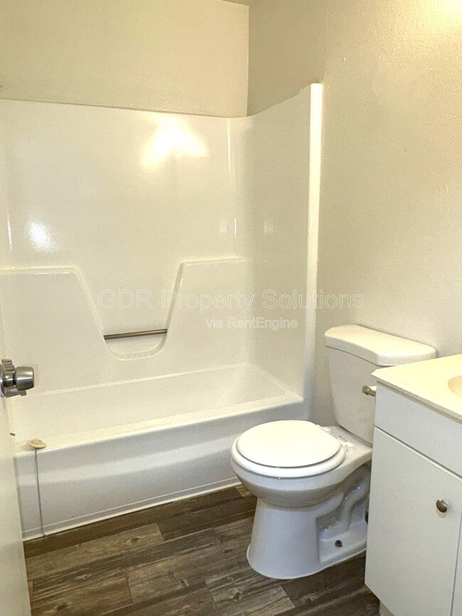 Building Photo - 3505 Tyson Pl NE