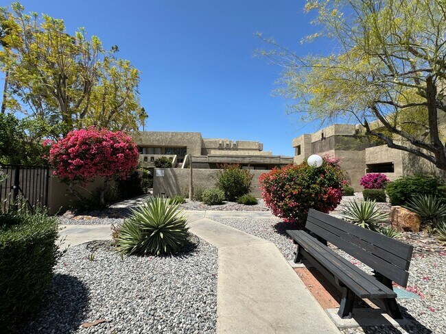 Building Photo - COMING SOON!!  BEAUTIFUL GROUND FLOOR 2 Bed 2 Bath CONDO in PALM SPRINGS
