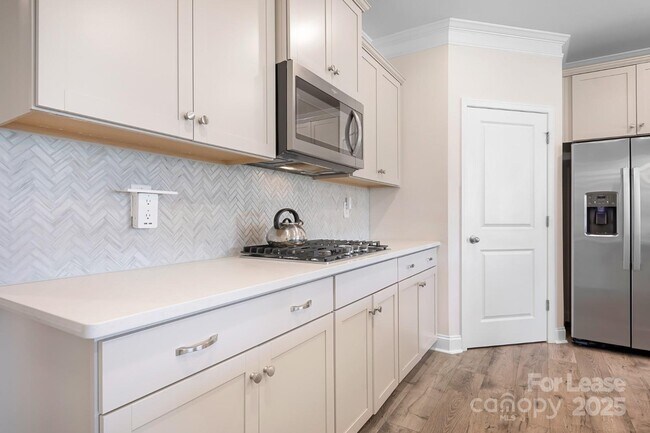 Building Photo - 5058 Antebellum Dr