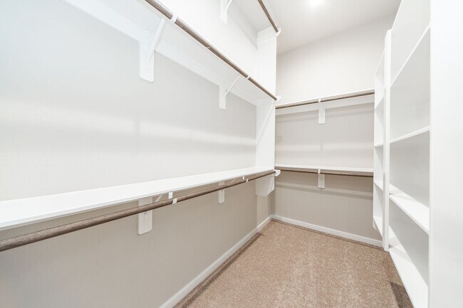 Building Photo - 8706 Fox Trail Dr