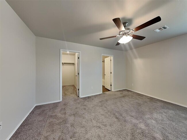Building Photo - 2045 W Hunters Springs Way