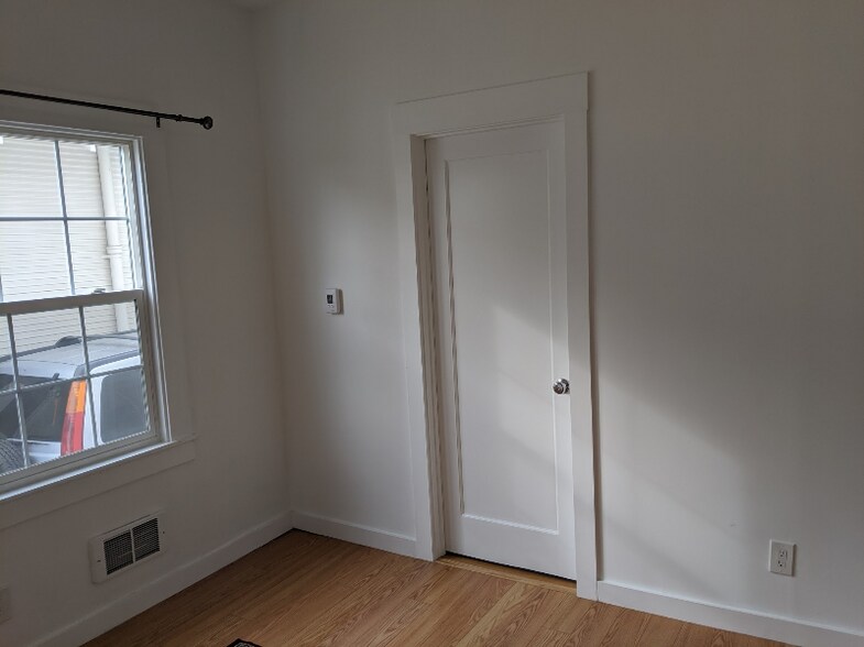 Building Photo - 5410 Princeton St