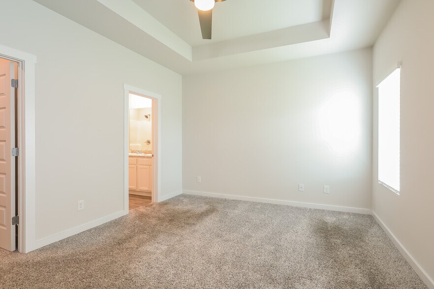 Building Photo - 9949 Hunter Pl