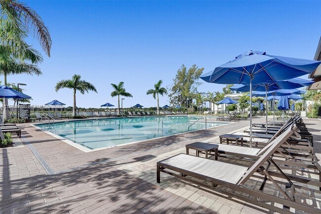 Building Photo - 268 NE 210th Way