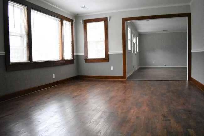 Building Photo - 3915 Holston Hills Rd