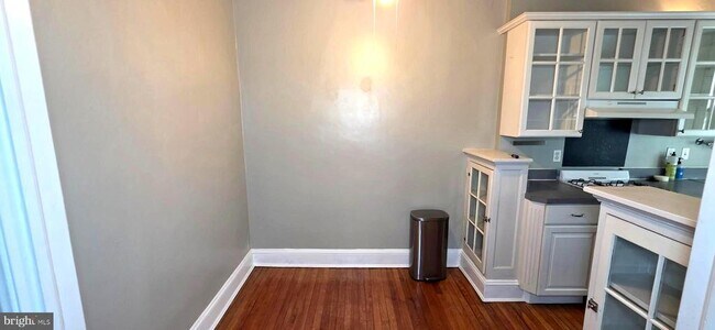 Building Photo - 1954 Columbia Rd NW