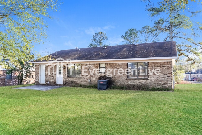 Building Photo - 3441 Gebhardt Ct