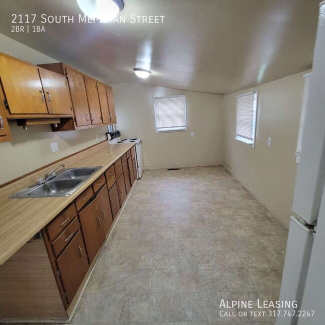 Building Photo - 2117 S Meridian St