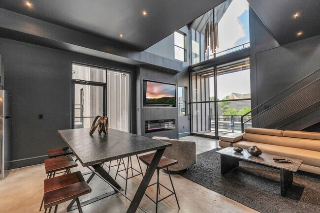 Building Photo - 2683 Blodgett St