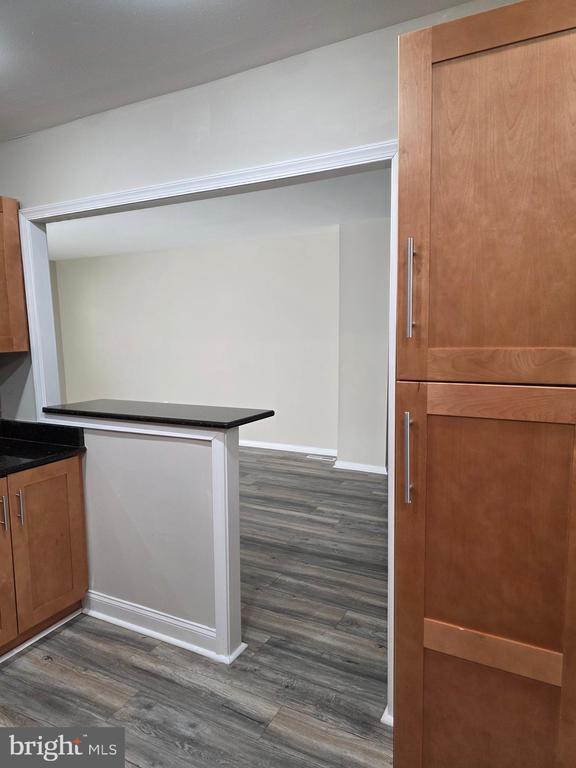 Building Photo - 412 3rd St