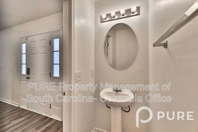 Building Photo - 433 Spring Oak Ln