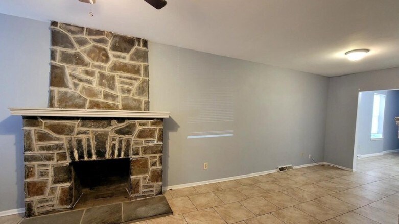 Building Photo - 122 N Scott St