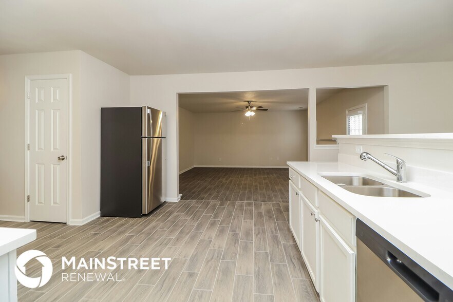 Building Photo - 6573 Shaffers Way