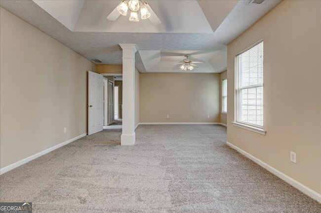 Building Photo - 1475 Trafalgar Way