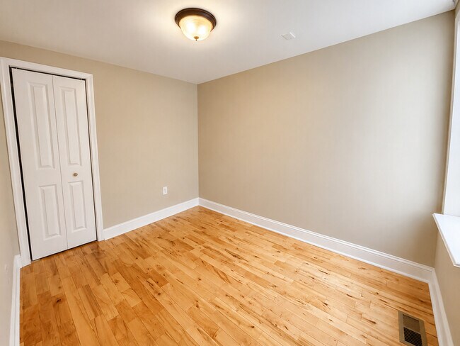Building Photo - 1629 S Jessup St