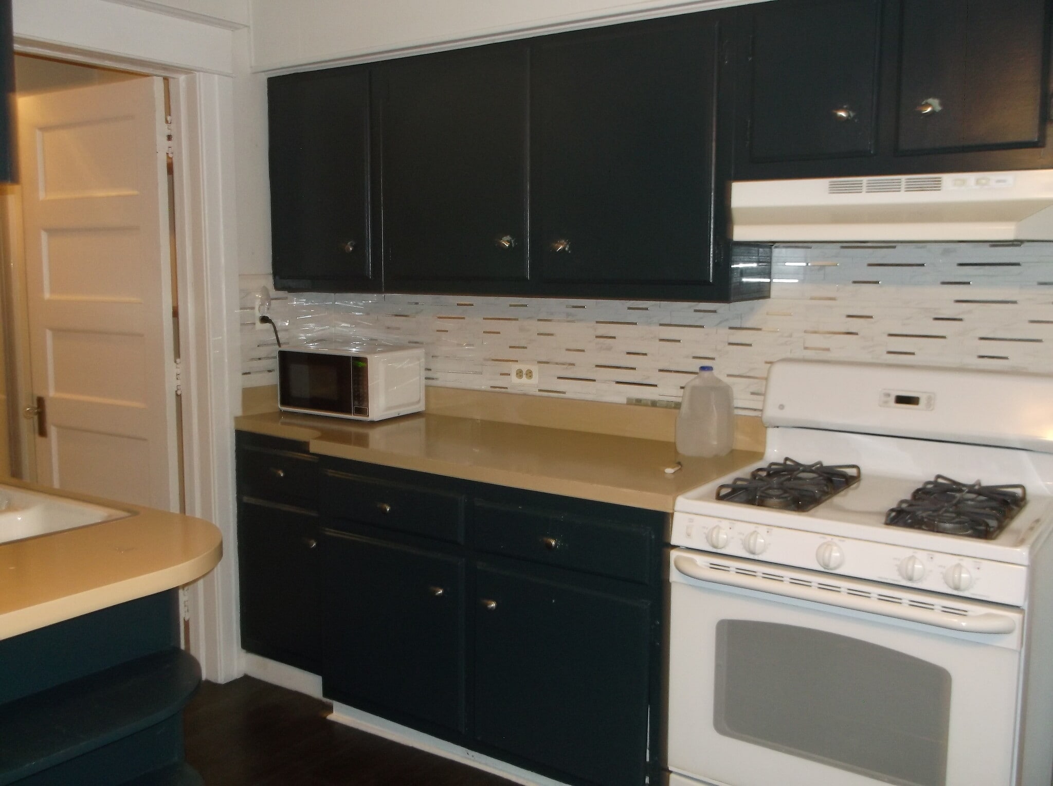 Building Photo - 732 W Liberty St