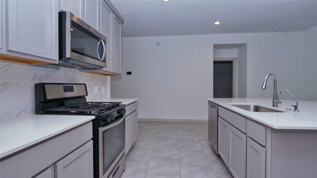 Building Photo - 28915 Yachting Pt Ct