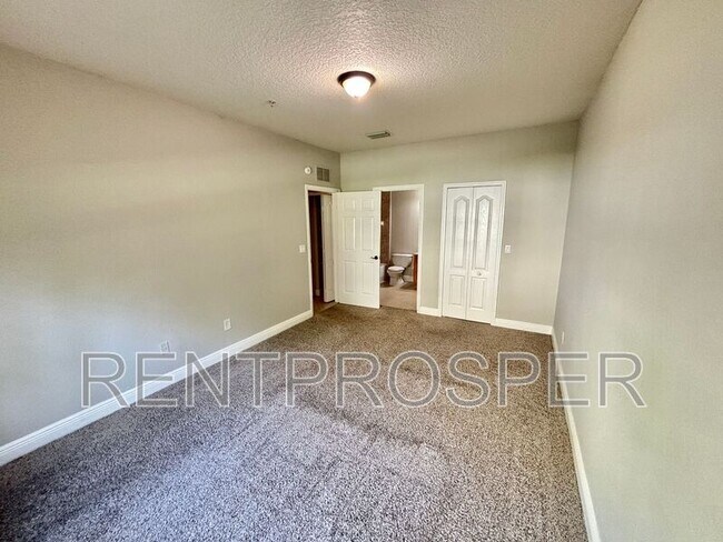 Building Photo - 3719 S Lake Orlando Pkwy
