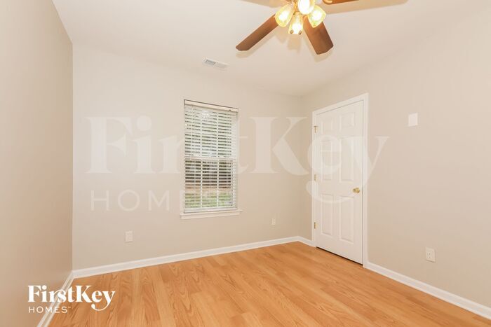 Building Photo - 1007 Washburn Ct