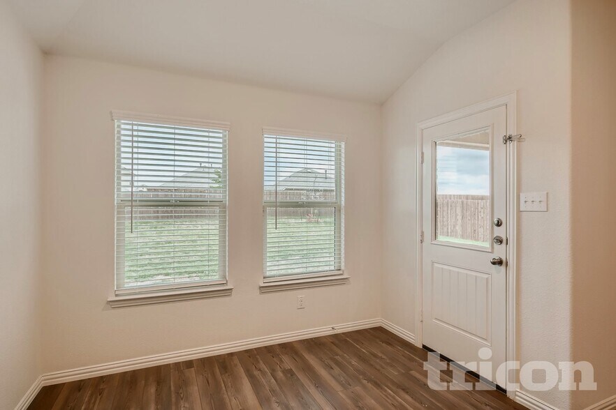 Building Photo - 1348 Renoir Dr