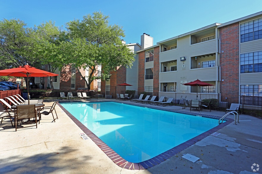Churchill Crossing Apartments 14100 Thermal Dr Austin TX 78728