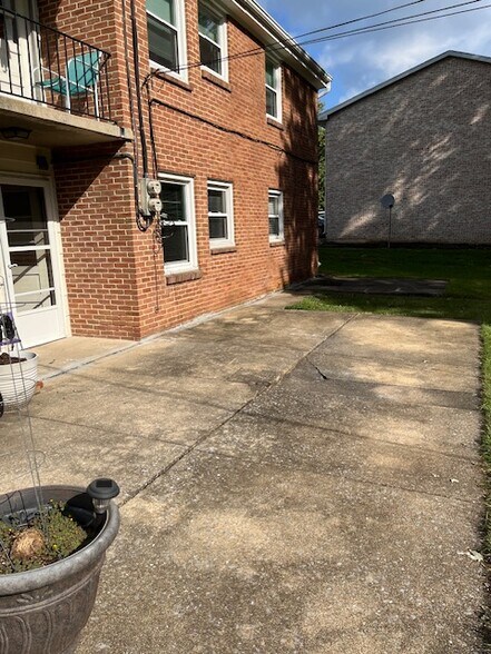 Building Photo - 4810 Charles Rd
