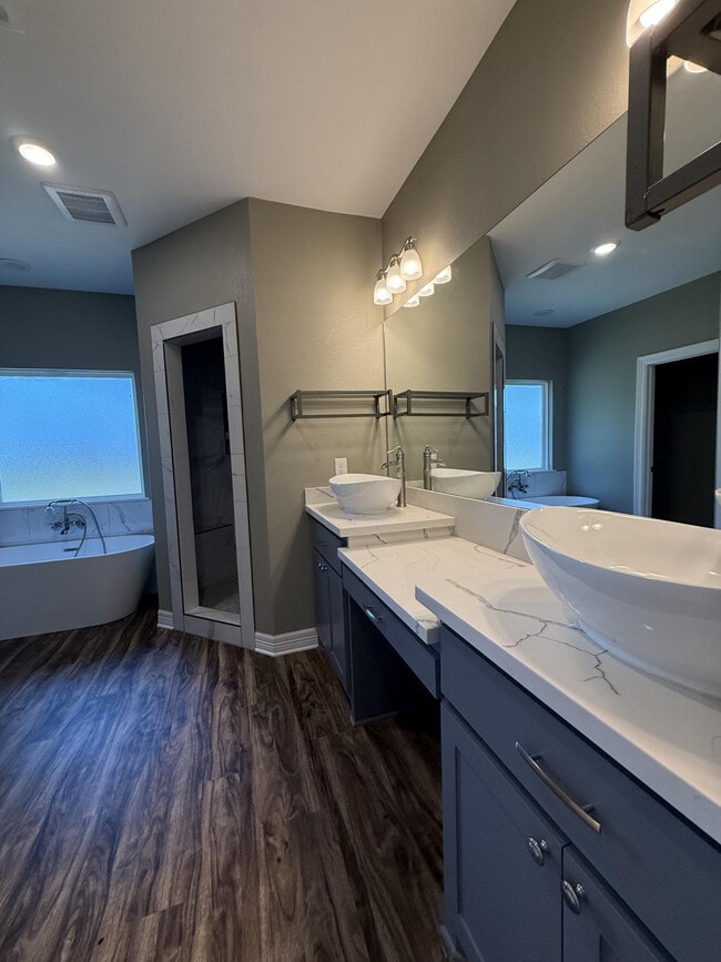 Building Photo - 209 Shirey Ln