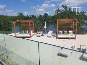 Building Photo - 16385 Biscayne Blvd