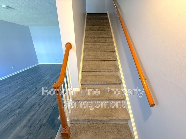 Building Photo - 4633 Old Lantern Way
