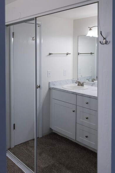 Building Photo - 6291 2200 West