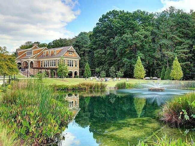 Building Photo - 200 River Vista Drive