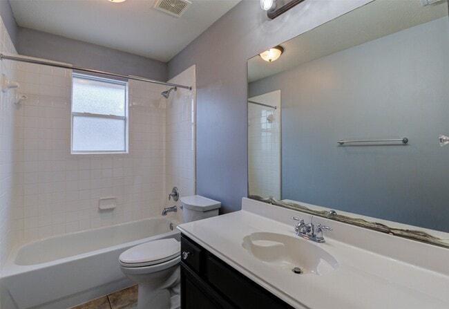 Building Photo - 3403 Kerr Ln