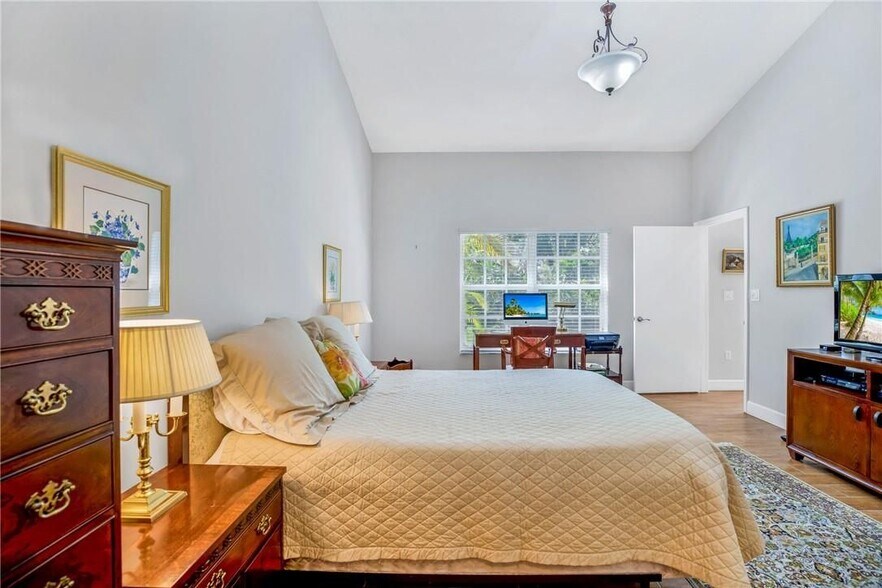 Building Photo - 4106 Carriage Dr