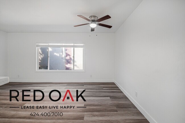 Building Photo - 4037 McLaughlin Ave