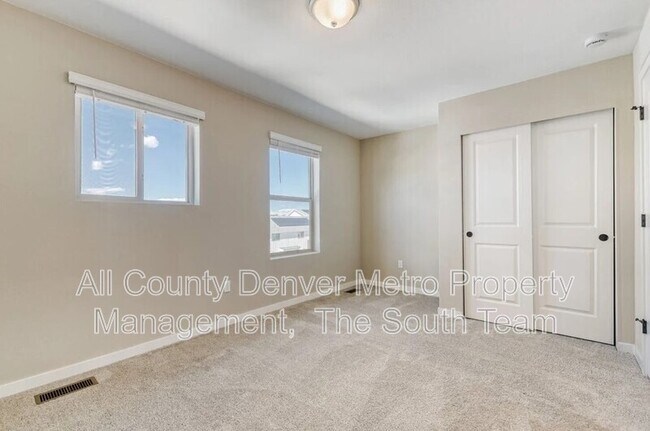 Building Photo - 15312 W 69th Dr