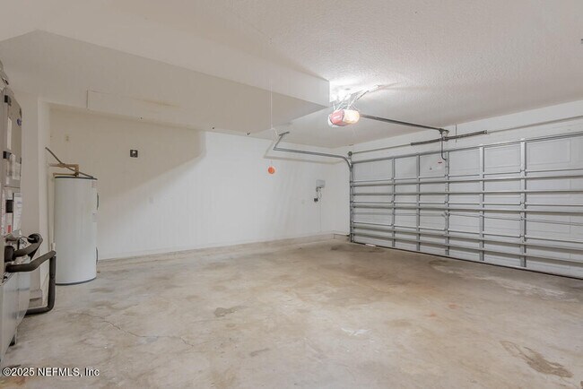 Building Photo - 3339 Burgandy Branch Dr